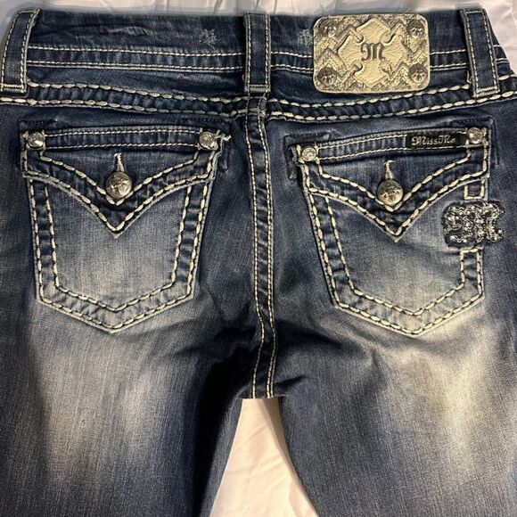 Miss Me Jeans Size 25 Inseam 32 inches Easy Skinny - Picture 1 of 15